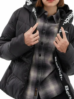 Women Bench. Cheviotti Plaid Flannel Shirt